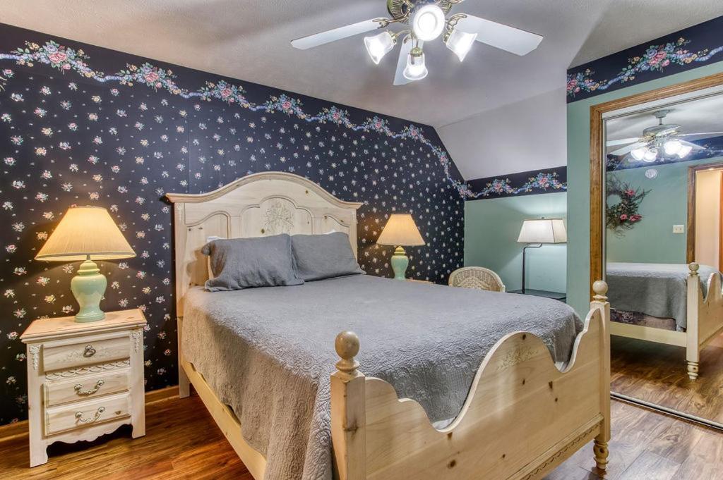 Serenity Heights, Amazing Views, Hot Tub Pool Access, 1089 Free Tickets Each Paid Day, Dollywood แกตลิงเบิร์ก ภายนอก รูปภาพ