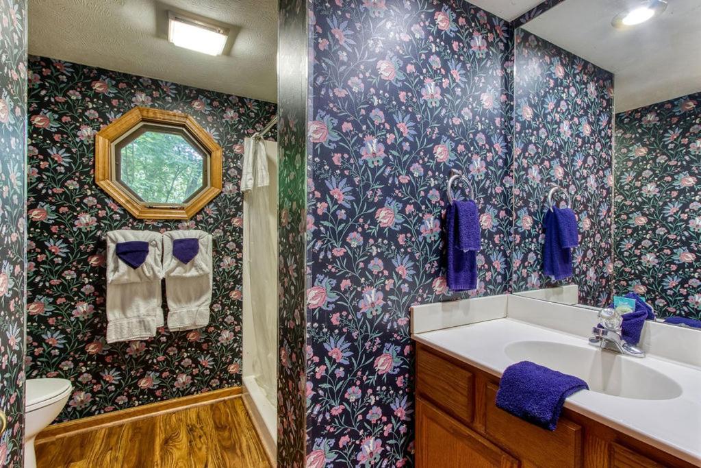 Serenity Heights, Amazing Views, Hot Tub Pool Access, 1089 Free Tickets Each Paid Day, Dollywood แกตลิงเบิร์ก ภายนอก รูปภาพ
