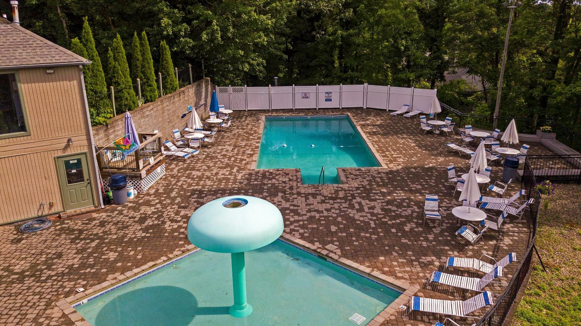 Serenity Heights, Amazing Views, Hot Tub Pool Access, 1089 Free Tickets Each Paid Day, Dollywood แกตลิงเบิร์ก ห้อง รูปภาพ