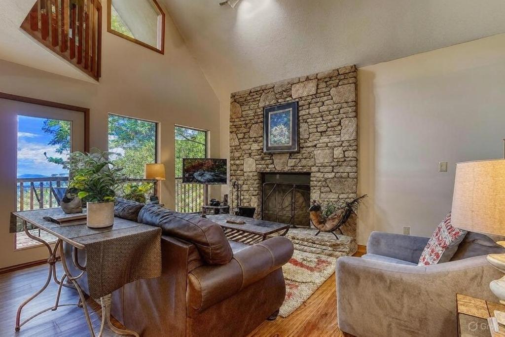 Serenity Heights, Amazing Views, Hot Tub Pool Access, 1089 Free Tickets Each Paid Day, Dollywood แกตลิงเบิร์ก ภายนอก รูปภาพ